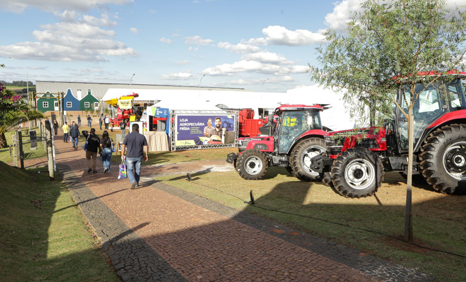 O governador Carlos Massa Ratinho Junior participou da abertura da ExpoFrísia, em Carambeí.