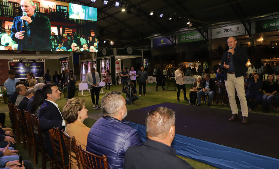 O governador Carlos Massa Ratinho Junior participou da abertura da ExpoFrísia, em Carambeí.