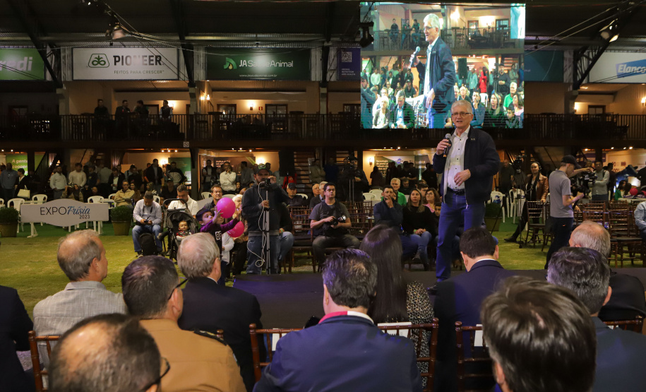 O governador Carlos Massa Ratinho Junior participou da abertura da ExpoFrísia, em Carambeí.
