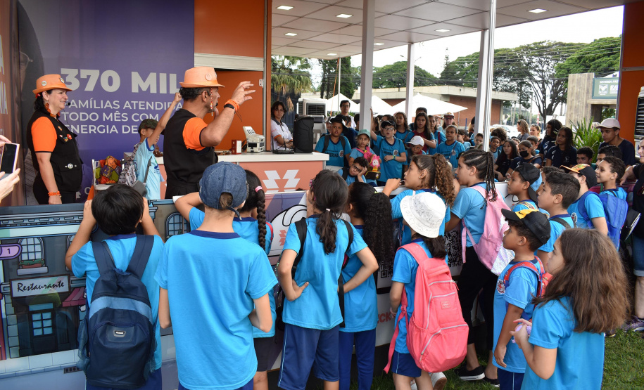 ExpoLondrina tem aula de campo sobre uso seguro da energia elétrica