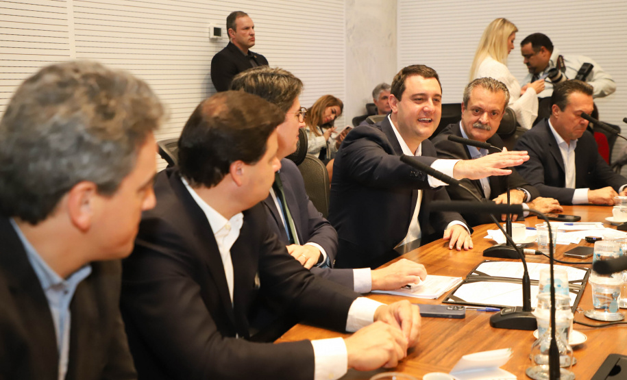 O Governador Carlos Massa Ratinho Junior anunciou a emissão da licença ambiental prévia para a construção da Ponte de Guaratuba, no Litoral do Paraná.