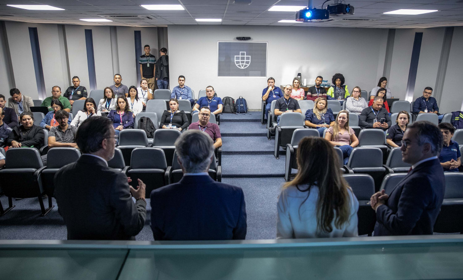 Funcionários da Portos do Paraná participam de curso da Fundacón ValenciaPort