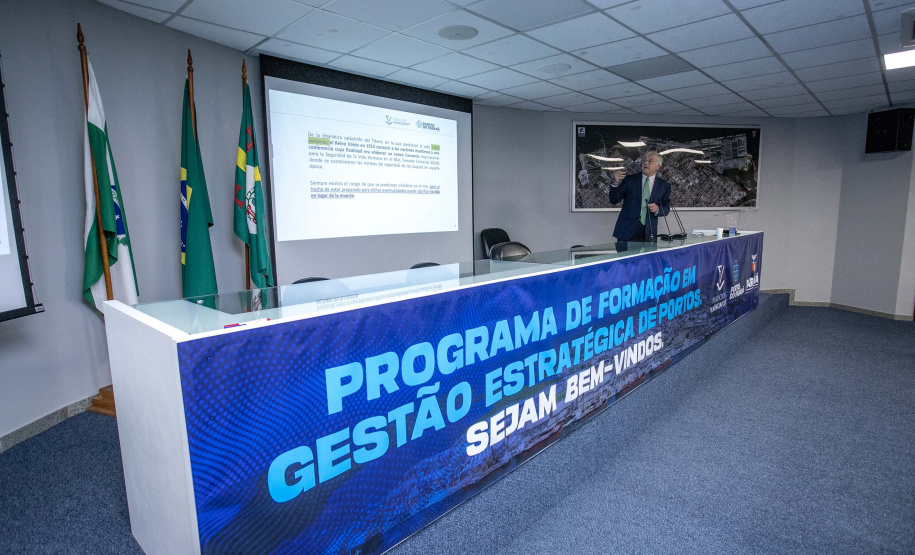 Funcionários da Portos do Paraná participam de curso da Fundacón ValenciaPort