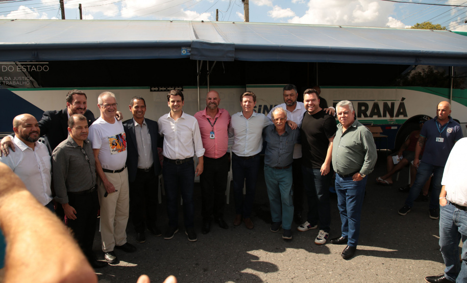 Ação integrada leva cidadania e serviços públicos para o bairro Uberaba em Curitiba