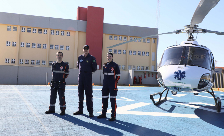 Neste ano, o Governo do Estado também inaugurou a primeira sede regional do Serviço de Atendimento Médico de Urgência (SAMU), localizada em Londrina, num investimento de R$ 4,5 milhões.