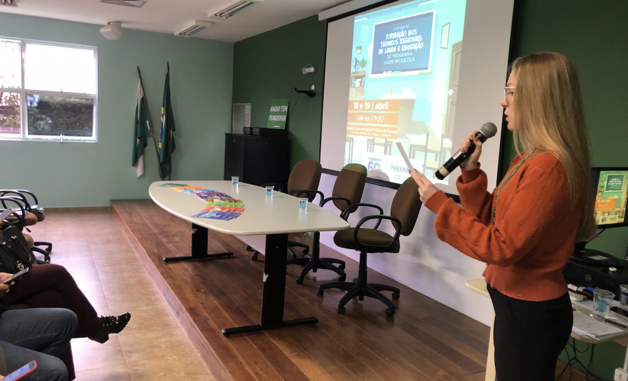 Técnicos da saúde e da educação recebem capacitação para fortalecer o Programa Saúde na Escola