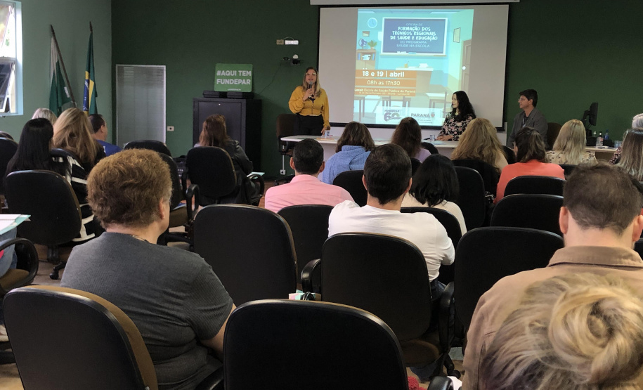 Técnicos da saúde e da educação recebem capacitação para fortalecer o Programa Saúde na Escola