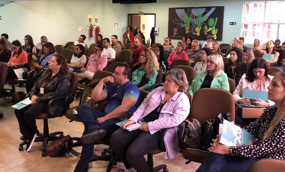 Técnicos da saúde e da educação recebem capacitação para fortalecer o Programa Saúde na Escola