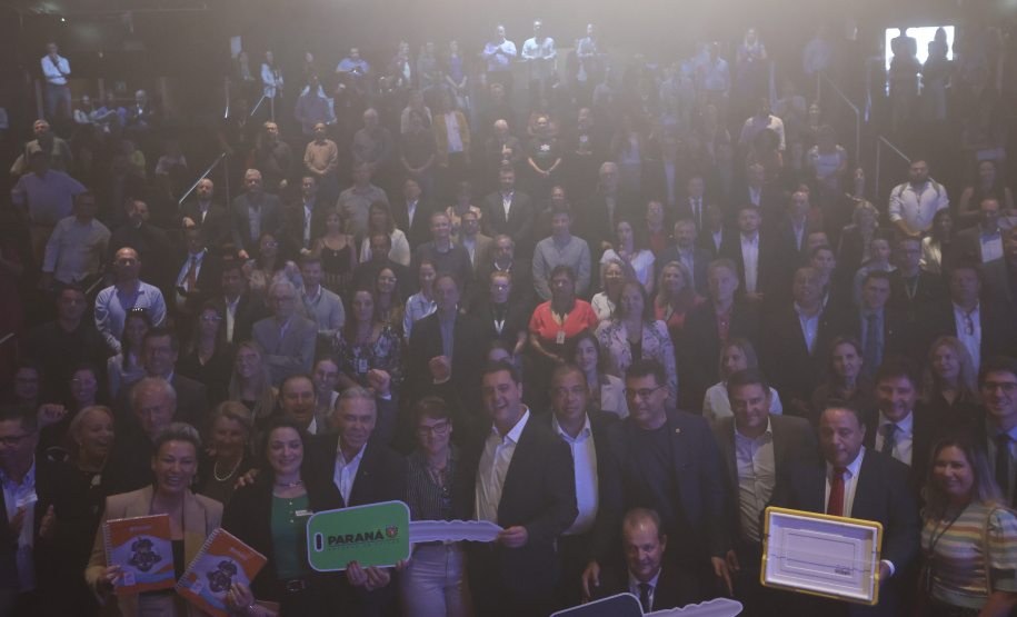 Governador assina decretos que regulamentam a Lei e o Fundo de Inovação do Paraná