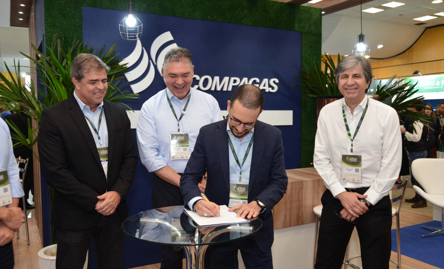 Compagas e Scania anunciam parceria para impulsionar GNV e biometano em veículos pesados