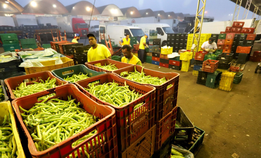 Ceasas de Londrina, Maringá e Foz do Iguaçu estarão abertas na próxima sexta-feira