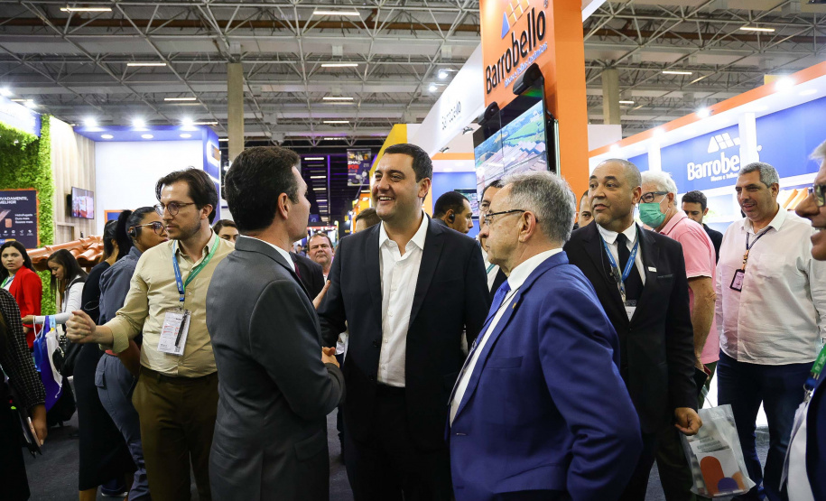 Governador discute sobre o programa Casa Fácil Paraná, cujo modelo pode ser replicado em nível nacional