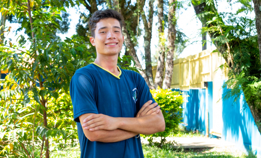 Inspirado por professora de Educação Financeira, aluno de Tibagi se prepara para abrir marcenaria própria