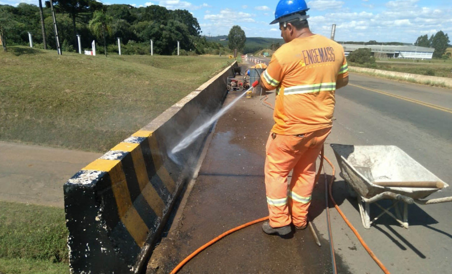 DER inicia reforma de viaduto na PRC-280, em Palmas