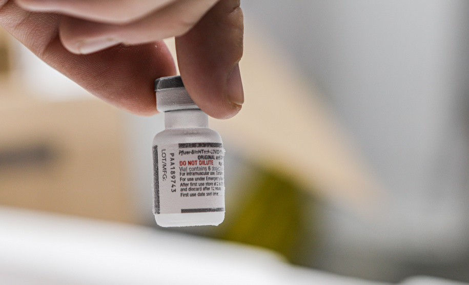 Saúde alerta para baixa procura pela vacina bivalente contra a Covid-19 no Paraná