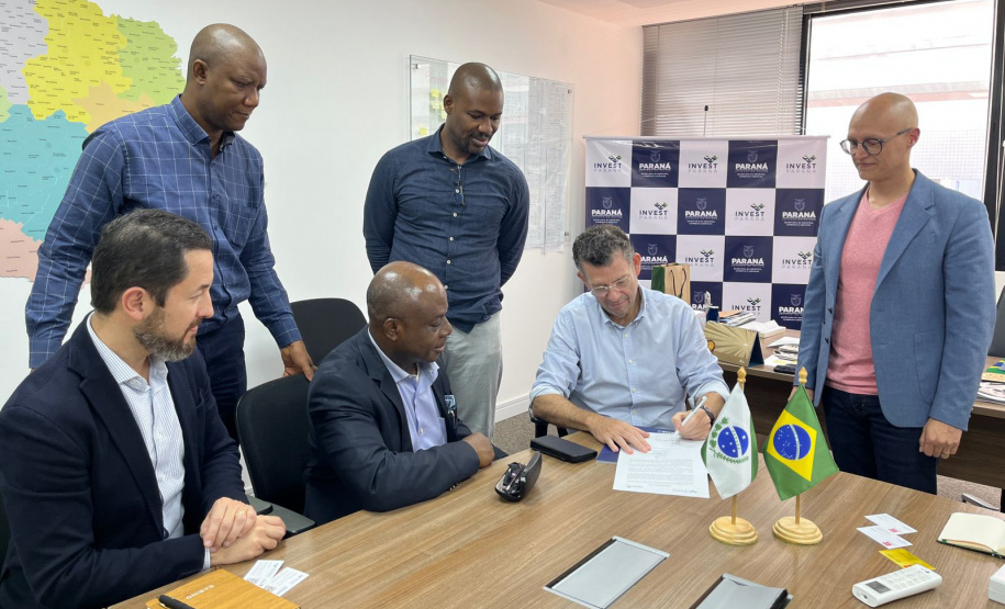 Invest Paraná credencia escritório na Nigéria para fomentar negócios do Estado em países da África