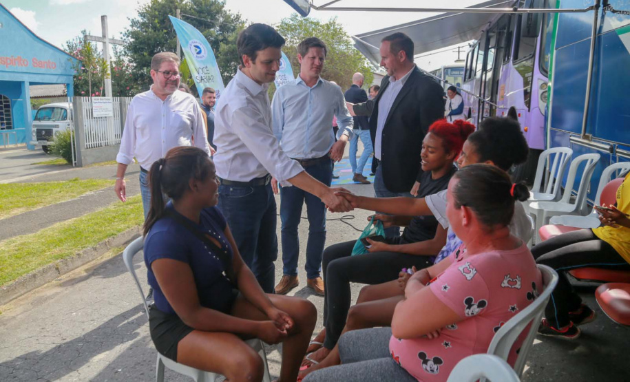 Ação integrada leva cidadania e serviços públicos para o bairro Uberaba em Curitiba