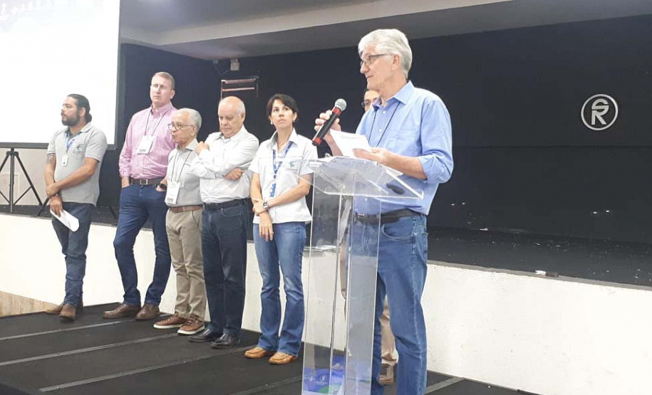 A produção sustentável de leite foi um dos assuntos que mobilizaram produtores nesta terça-feira (11) na 61.ª Exposição Agropecuária e Industrial de Londrina - ExpoLondrina 2023.