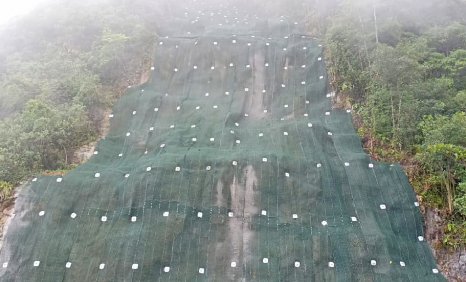 Guindaste será retirado km 41 da BR-277 definitivamente neste sábado