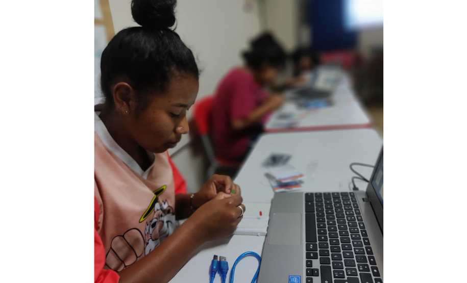 Tecnologia e saberes tradicionais: Paraná investe no ensino das ciências em comunidades indígenas do estado