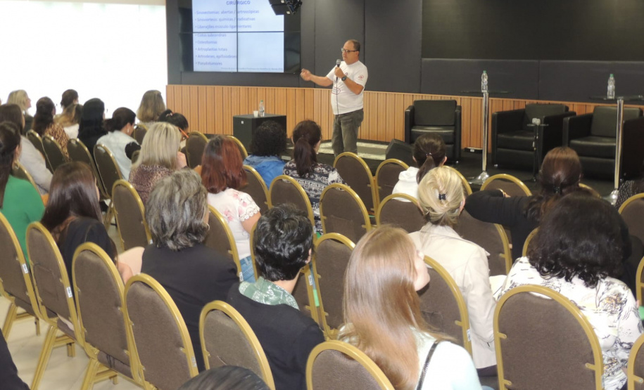 Em dia mundial da Hemofilia, Hemepar promove capacitação para aperfeiçoar o atendimento à doença