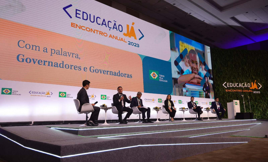 EDUCAÇÃO JÁ