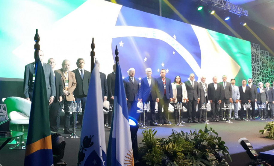 O vice-governador Darci Piana e o secretário da Agricultura, Norberto Ortigara, participaram da abertura da ExpoApras 2023