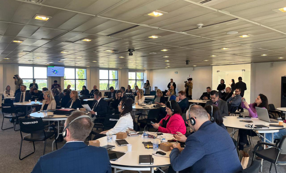 Empresários do Paraná conhecem oportunidades de negócios com empresas da província polonesa da Silésia