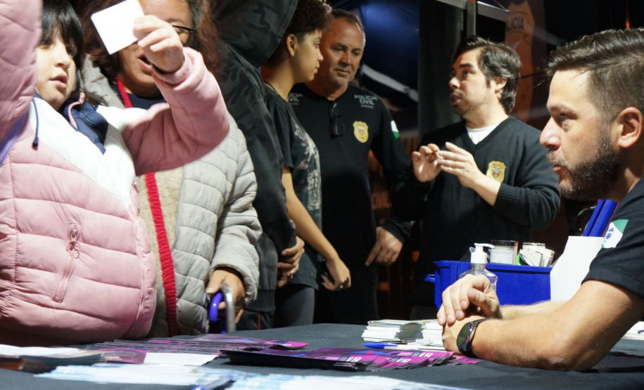 Mais de 300 carteiras de identidade são confeccionadas durante PCPR na Comunidade na Capital