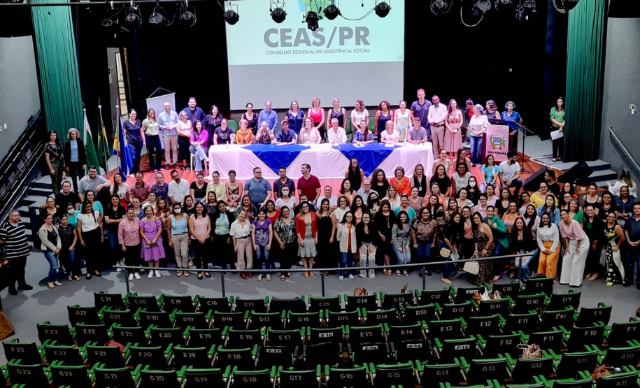 Reunião do Conselho Estadual de Assistência Social.