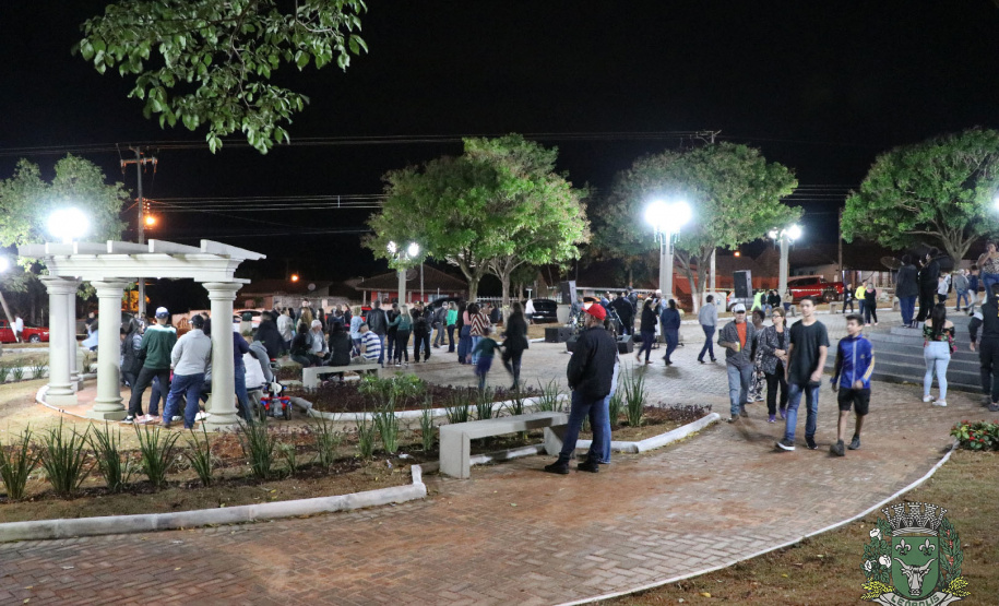 Com investimento de R$ 8,3 milhões do Estado, Leópolis reforma praça e constrói Centro de Convivência