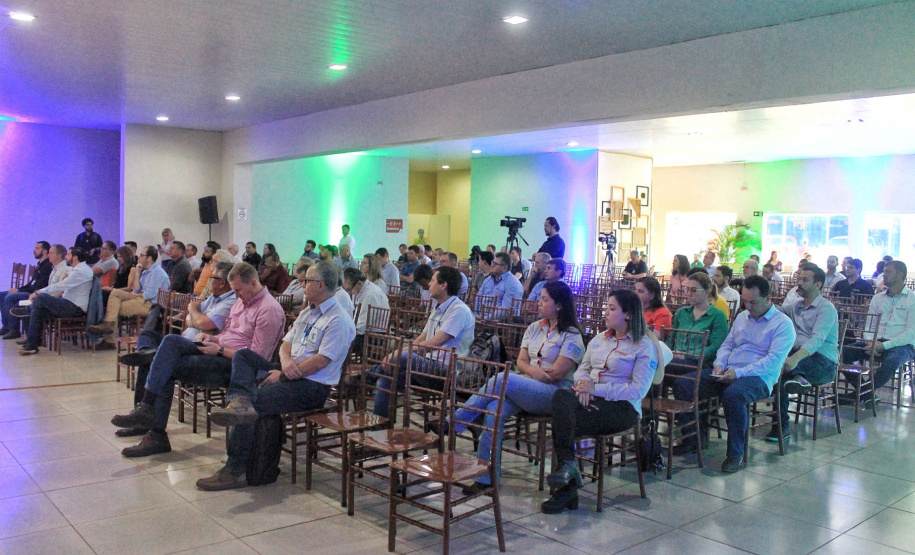 Governo trabalha pela sustentabilidade na geração de energia, diz secretário