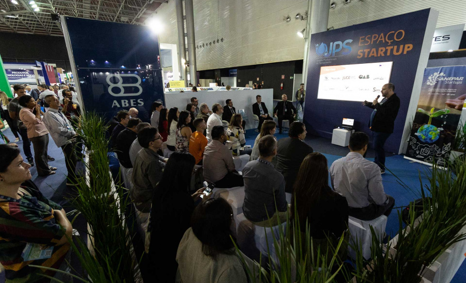 Lançamento do segundo edital de startups no Congresso da ABES