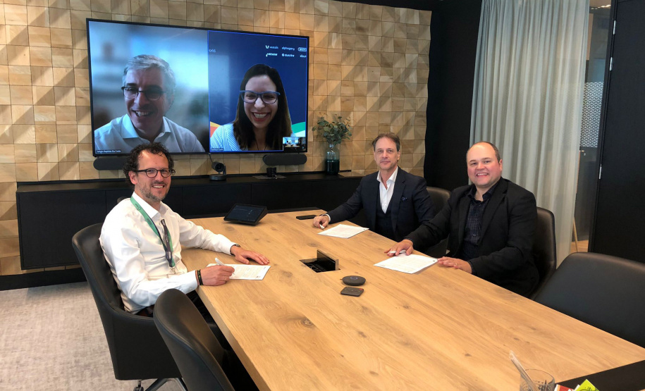 Agenda internacional da Sanepar gera acordos e parcerias em inovação tecnológica com vários países