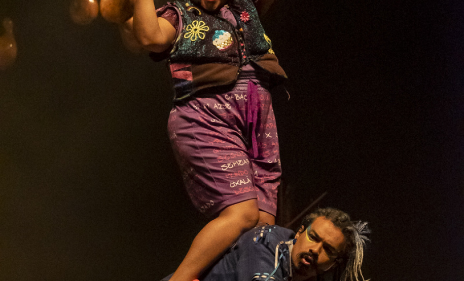 Musical Itan e Tal volta ao Guairinha no mês de maio pelo projeto Crianças no Teatro