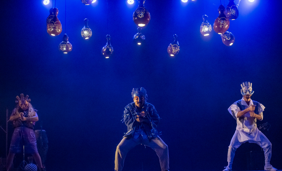 Musical Itan e Tal volta ao Guairinha no mês de maio pelo projeto Crianças no Teatro