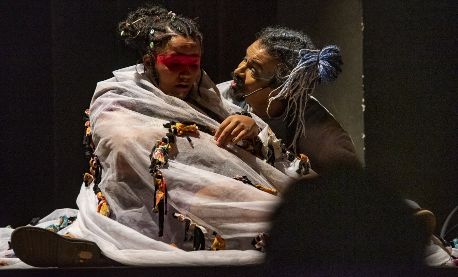 Musical Itan e Tal volta ao Guairinha no mês de maio pelo projeto Crianças no Teatro