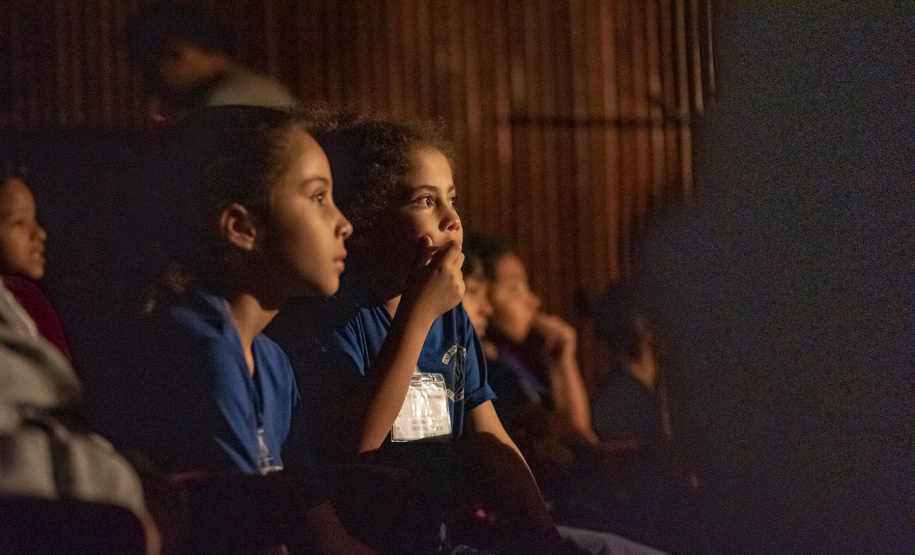 Musical Itan e Tal volta ao Guairinha no mês de maio pelo projeto Crianças no Teatro
