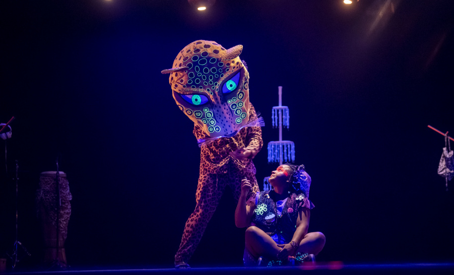 Musical Itan e Tal volta ao Guairinha no mês de maio pelo projeto Crianças no Teatro