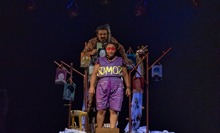 Musical Itan e Tal volta ao Guairinha no mês de maio pelo projeto Crianças no Teatro