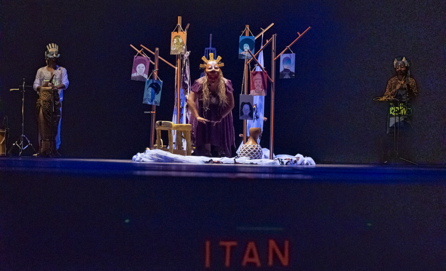 Musical Itan e Tal volta ao Guairinha no mês de maio pelo projeto Crianças no Teatro