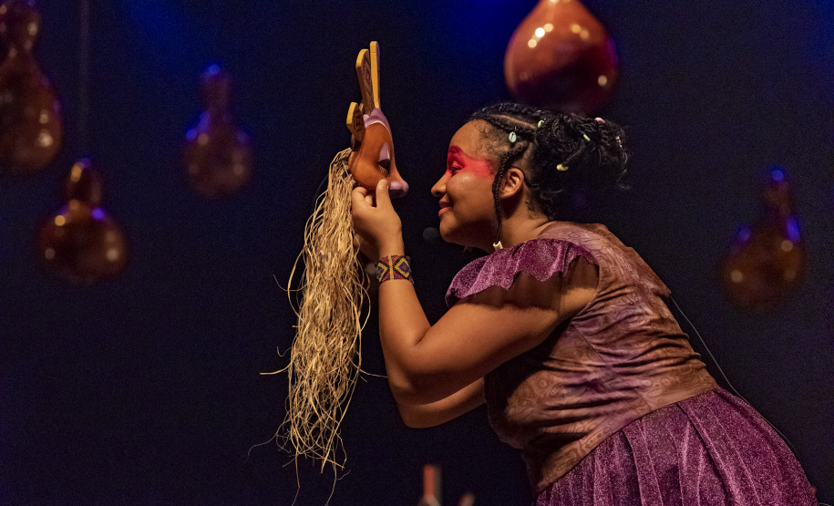 Musical Itan e Tal volta ao Guairinha no mês de maio pelo projeto Crianças no Teatro