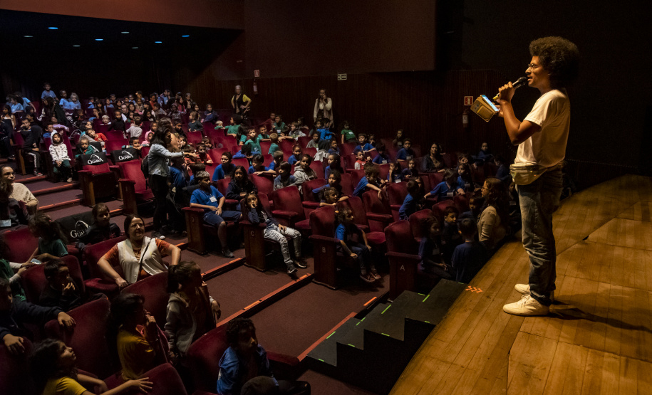 Musical Itan e Tal volta ao Guairinha no mês de maio pelo projeto Crianças no Teatro