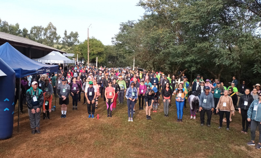 Após reunir centenas de pessoas em Campo Mourão, Caminhadas na Natureza segue para Ortigueira