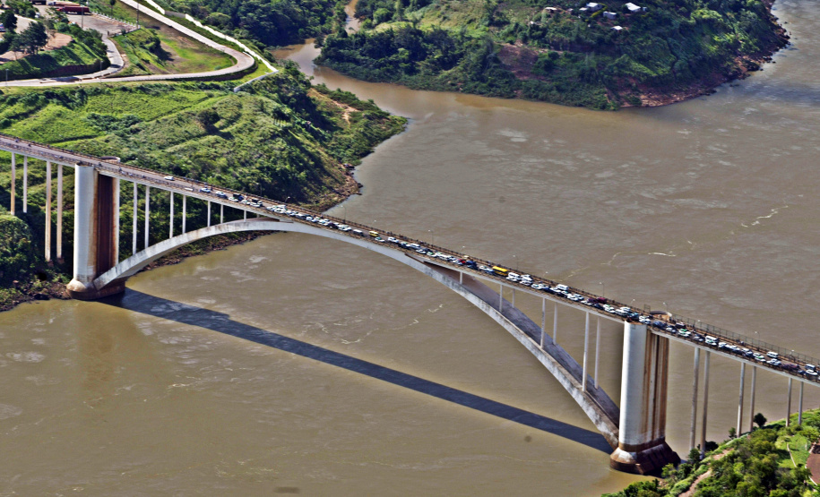 Bacias Hidrográficas