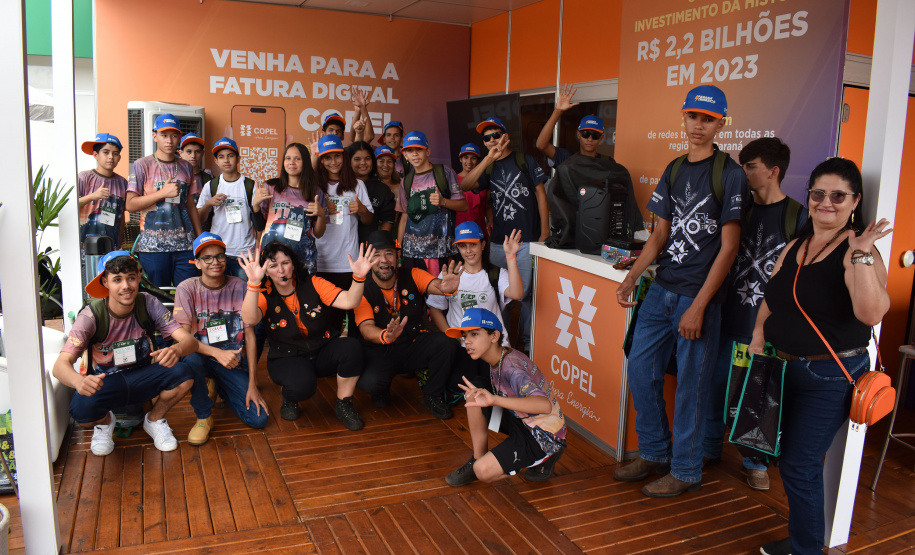Copel orienta crianças e adolescentes na Expoingá sobre uso consciente da energia