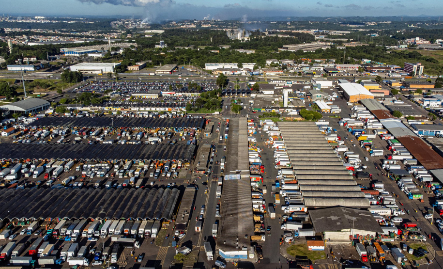 Ceasa Curitiba terá vacinações da Covid Bivalente e da Gripe