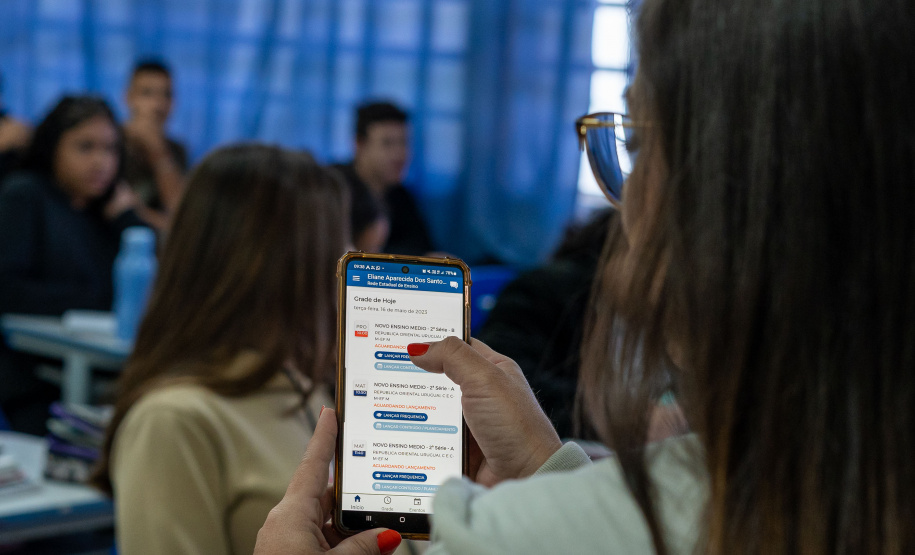 Reconhecimento facial na chamada chega a 1,6 mil colégios da rede estadual