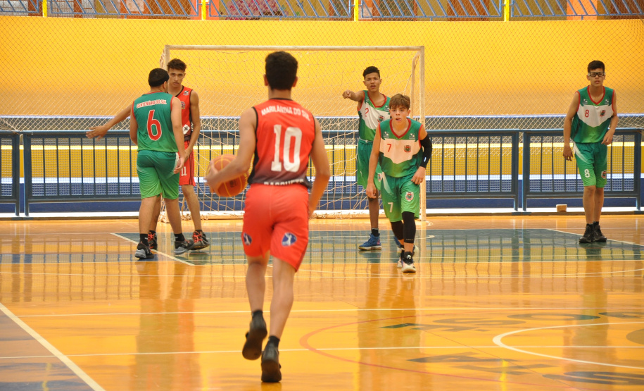 A primeira etapa do JOJUPs será realizada entre os dias 01 e 04 de junho, em quatro modalidades coletivas: basquete, vôlei, handebol e futsal. Os jogos são uma iniciativa do Governo do Estado, realizados por meio da Secretaria de Estado do Esporte com apoio das prefeituras dos 12 municípios-sedes. A segunda etapa retorna ao fim do mês, entre os dias 22 e 25.