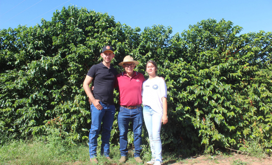 Visita técnica do Sistema Estadual de Agricultura a propriedades de café em Carlópolis